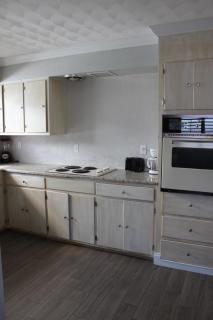 Shoreline Suites & Cabana Cottages – Beachfront - 4