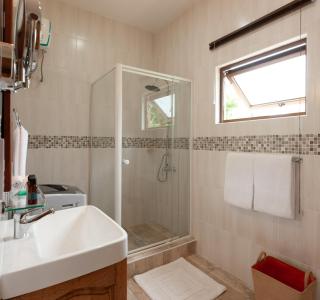 Stone Self Catering Apartment - Grand'Anse Praslin - 1