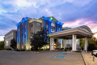 Holiday Inn Express Hotel & Suites Saskatoon by IHG - Saskatoon - 0