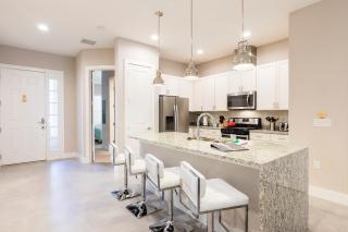 4 BR 4 BA Luxury Villa 5min to Disneyworld 1804ft² free Gym - Orlando - 5