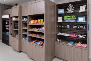 Holiday Inn Express & Suites San Diego - Mission Valley by IHG - San Diego - 5