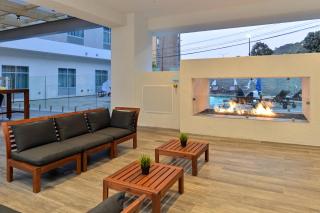 Holiday Inn Express & Suites San Diego - Mission Valley by IHG - San Diego - 2