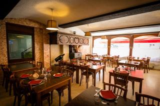 Logis Hotel Restaurant Du Commerce - La Canourgue - 8