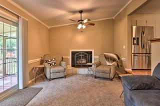 Cozy Home with Fenced Yard Less Than 1 Mi Downtown Matthews! - Charlotte - 7