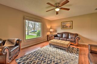 Cozy Home with Fenced Yard Less Than 1 Mi Downtown Matthews! - Charlotte - 3
