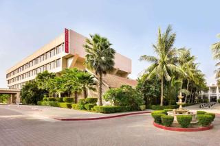 Ramada Plaza by Wyndham Karachi Airport Hotel - 3