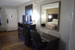 Hill Country Inn - Marble Falls - 7