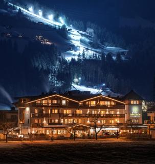 Hotel Tipotsch - Stumm - 8