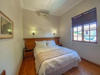 Turnberry Boutique Hotel - Oudtshoorn - 7