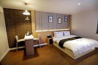Hotel Two Heart - 2