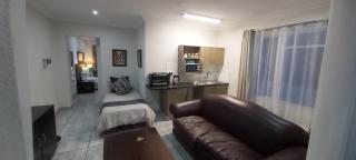 Sunbird Garden Cottage - Pretoria - 8