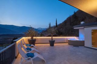 Penthouse & Garden - luxury apartment - Postal - 5