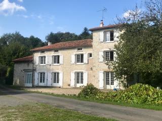 Moulin sous la Vergne - Nanteuil-en-Vallée - 0