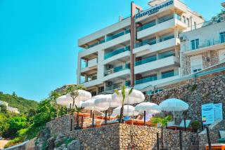 Hotel Mediterraneo Liman FREE PRIVATE BEACH FOR HOTEL GUEST - Ulcinj - 9