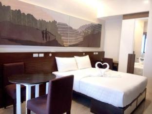 Bed and Bath Serviced Suites - Iloilo City - 5