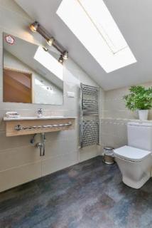 Hostal La Chata by Vivere Stays - La Granja de San Ildefonso - 3
