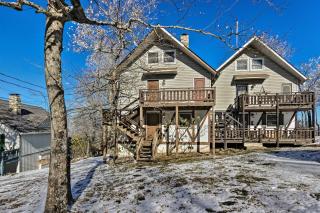 1 Mi to Beech Mtn Ski Resort Home with Large Yard - 7