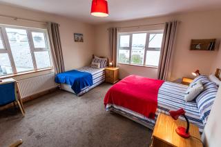 Seawinds Bed and Breakfast - 1