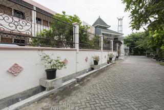 KoolKost Syariah near UPN Veteran - Medokanayu - 7