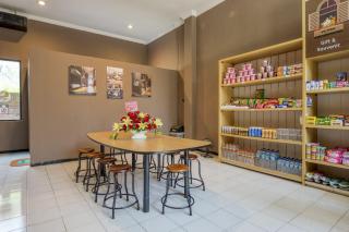 Reddoorz Hostel near Malang Train Station 3 - 3