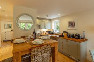 6 Sandy Lane - 5