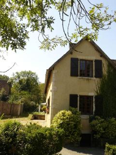 CHATEAU DE LACOMTE COUNTRY CLUB - 9