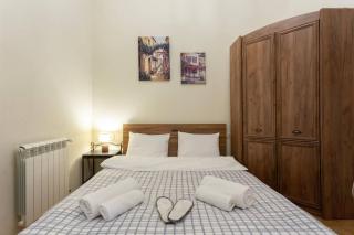 ✩Bright 2BR apt. w/ balcony in Tbilisi center✩ - Tbilisi - 1