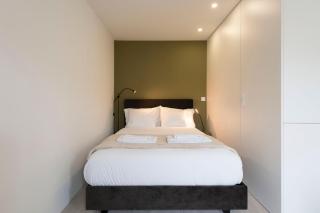 LovelyStay - Modern Loft with Gym & Free Parking minutes away from CBD - Porto - 6