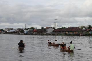 Arut Riverside Guesthouse - 2
