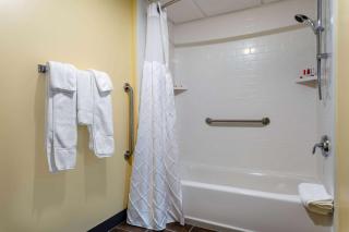 Days Inn by Wyndham Augusta - Augusta - 2