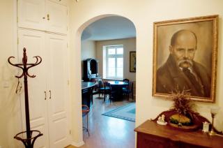 Two bedroom Luxury apartment - 7