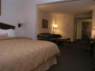 Days Inn & Suites by Wyndham Denver International Airport - 6