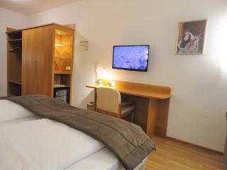 City Hotel Albrecht - Schwechat - 1