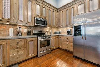 Cozy and Charming House Close to St Charles Ave - New Orleans - 3