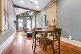 Cozy and Charming House Close to St Charles Ave - New Orleans - 5