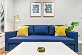 1BR Stylishly Furnished Apt in Lakeview - Oakdale 1S - 7