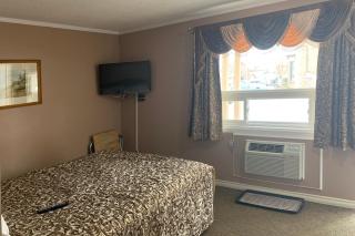 Lucien Motel - Whitby - 4