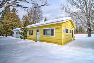 Pet-Friendly Charlevoix Cabin Walk to Lakefront! - 9