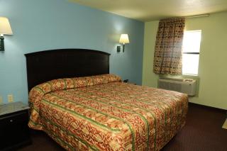 Budget Inn - 2