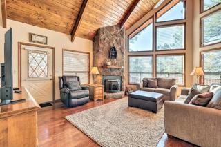 Wraparound Deck Pet-Friendly Munds Park Retreat - 7