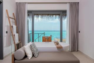 Vakkaru Maldives - Luxury Private Island Resort - Baa Atoll - 6