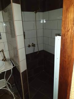 Apartma Miša, Tomo Ketiš sp - 2