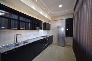 Tumanyan street 3 bedroom Deluxe apartment with Large Balcony TM662 - Yerevan - 2