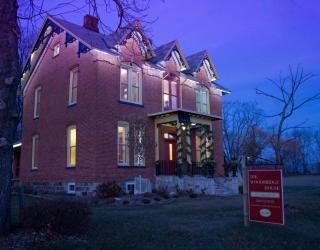 The Woodbridge House - Kingsville - 8