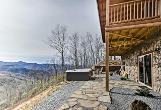 Elevated Cabin Bordering Smoky Mountain Natl Park - 8