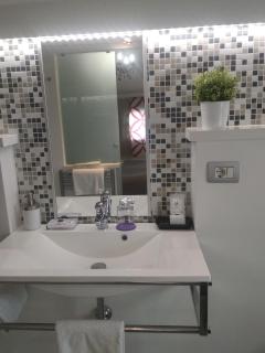 H5-5H Luxury Room - 4