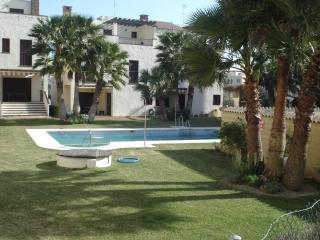 Chalet individual en el pueblo de Zahara - 0