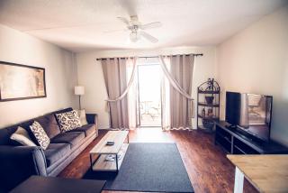 Water Street Retreats 03 - Wilmington - 2