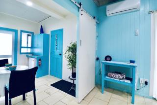 ShineAwayHomes -AC Beachfront RAROTONGA - Matavera - 2