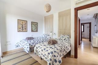 Beautiful Duplex-City Center. Parking by the house - 2